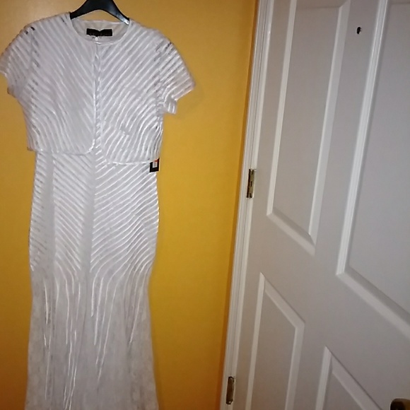 MOSHITACOUTURE WHITE SIZE M DRESS - Picture 1 of 8